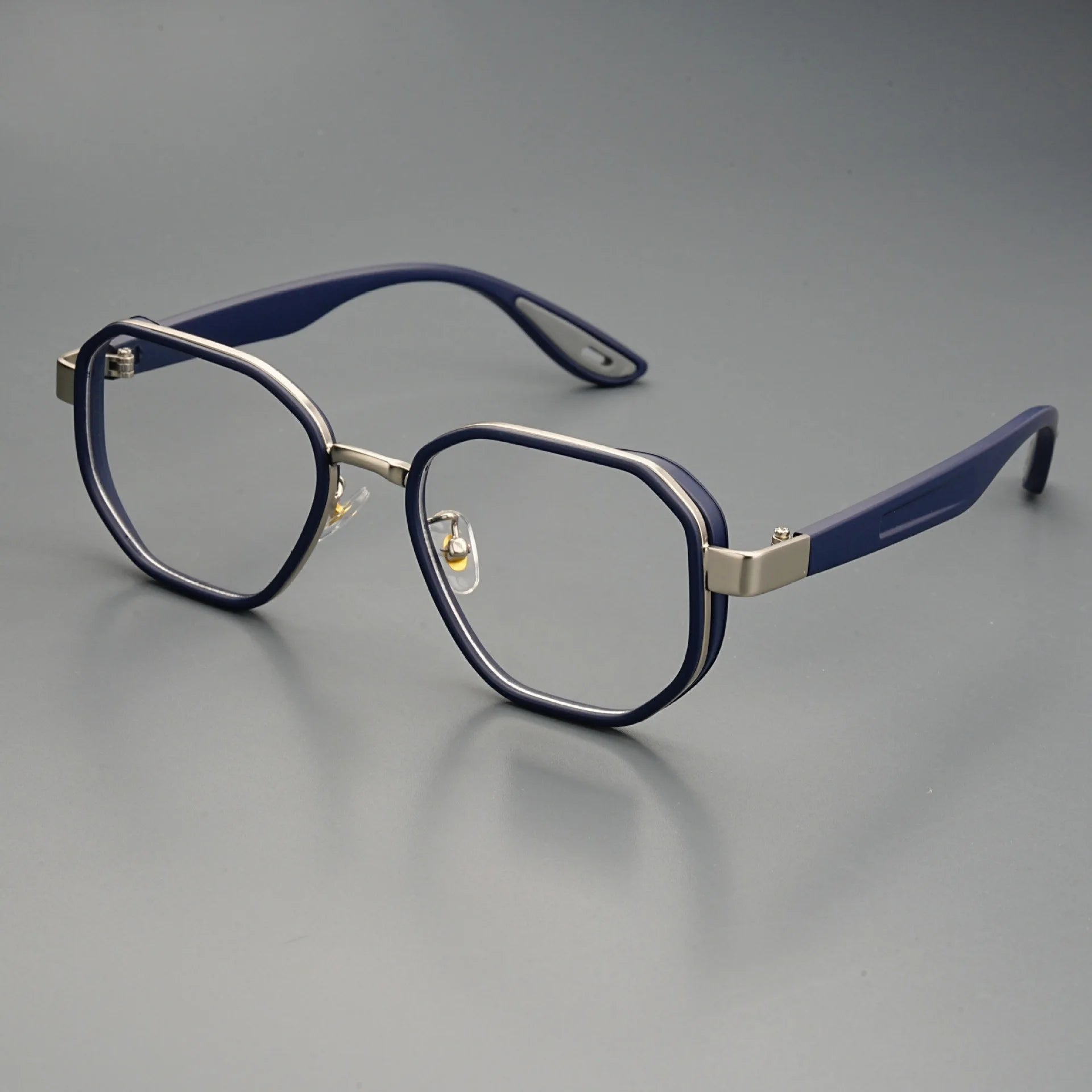 Men's Classic Photochromic & Anti-Blue Light Sunglasses - 2-in-1 Eye Protection